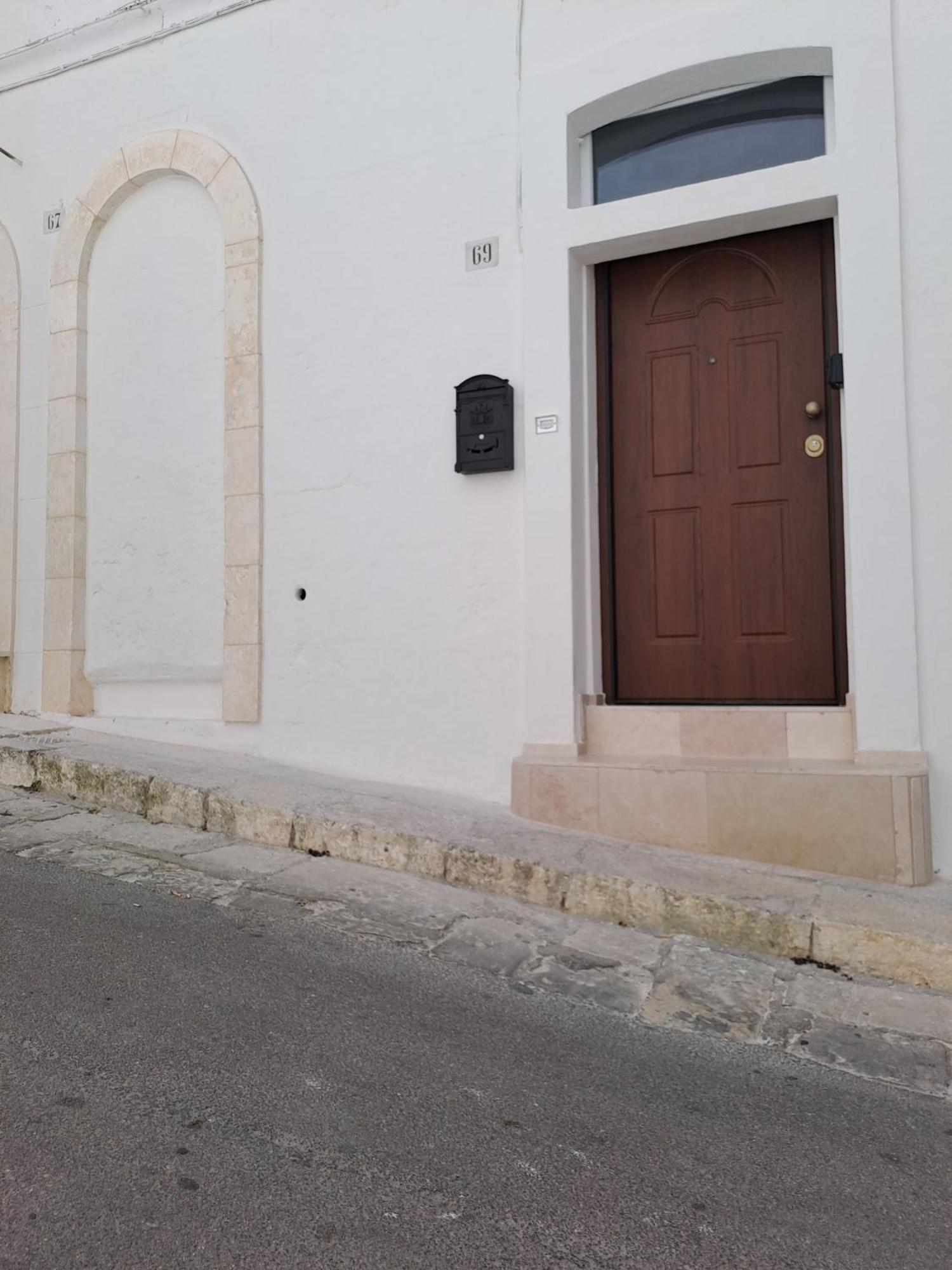 Hotel Petrakis House Ostuni Exterior foto
